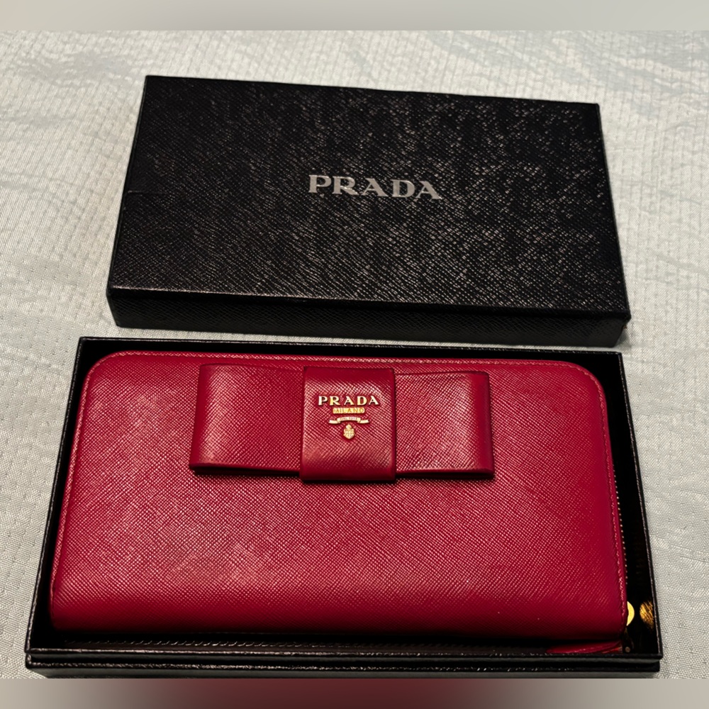 PRADA MILANO Big Wallet (8”long wide 4 in quarter” burgundy or pink